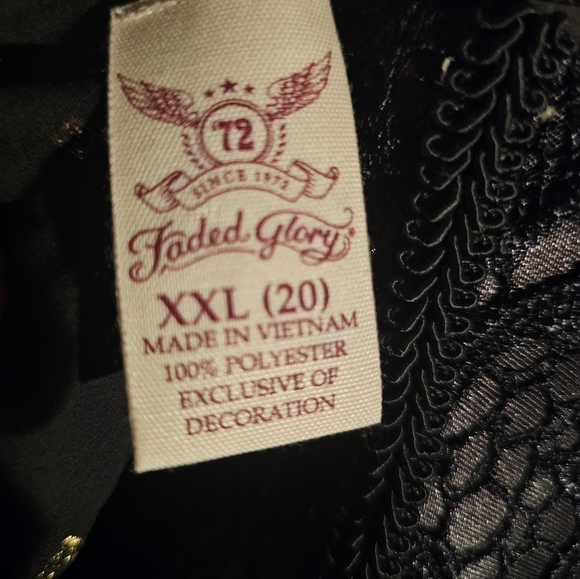 Cute Faded Glory Black Blouse with small gold square design. - Picture 5 of 7